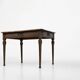 Table d'appoint rustique française du milieu du siècle en bois vers 1850