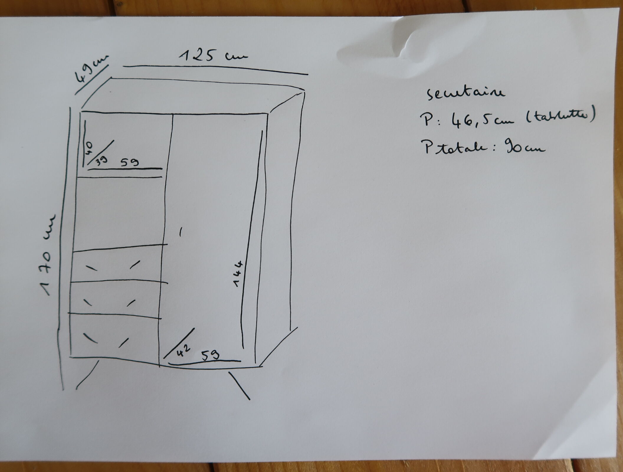 Armoire secrétaire