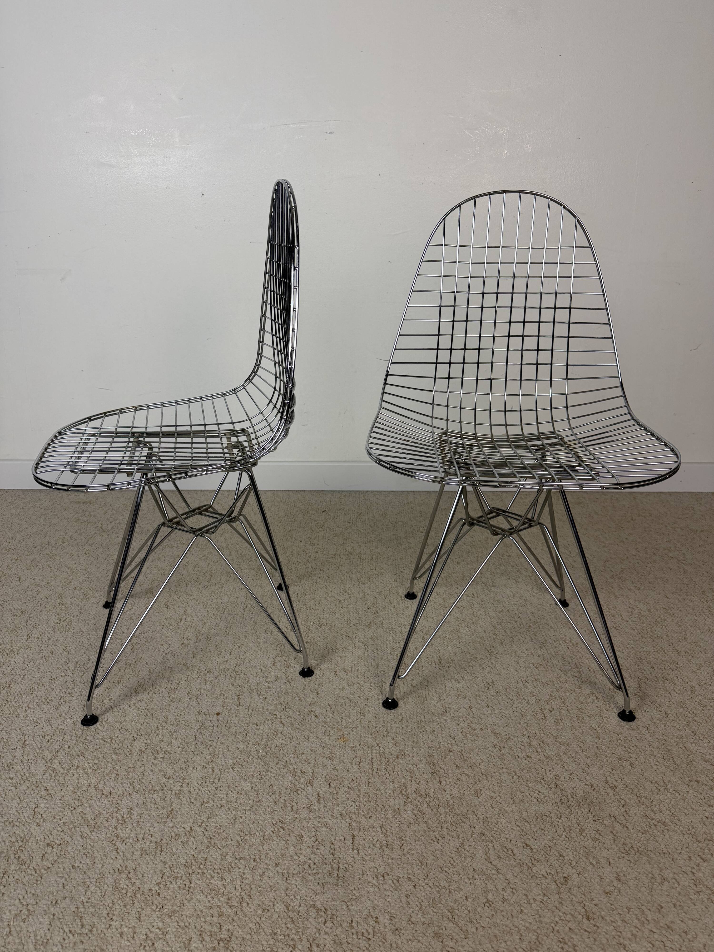 Chaises filaires chromées vintage – Lot de 4