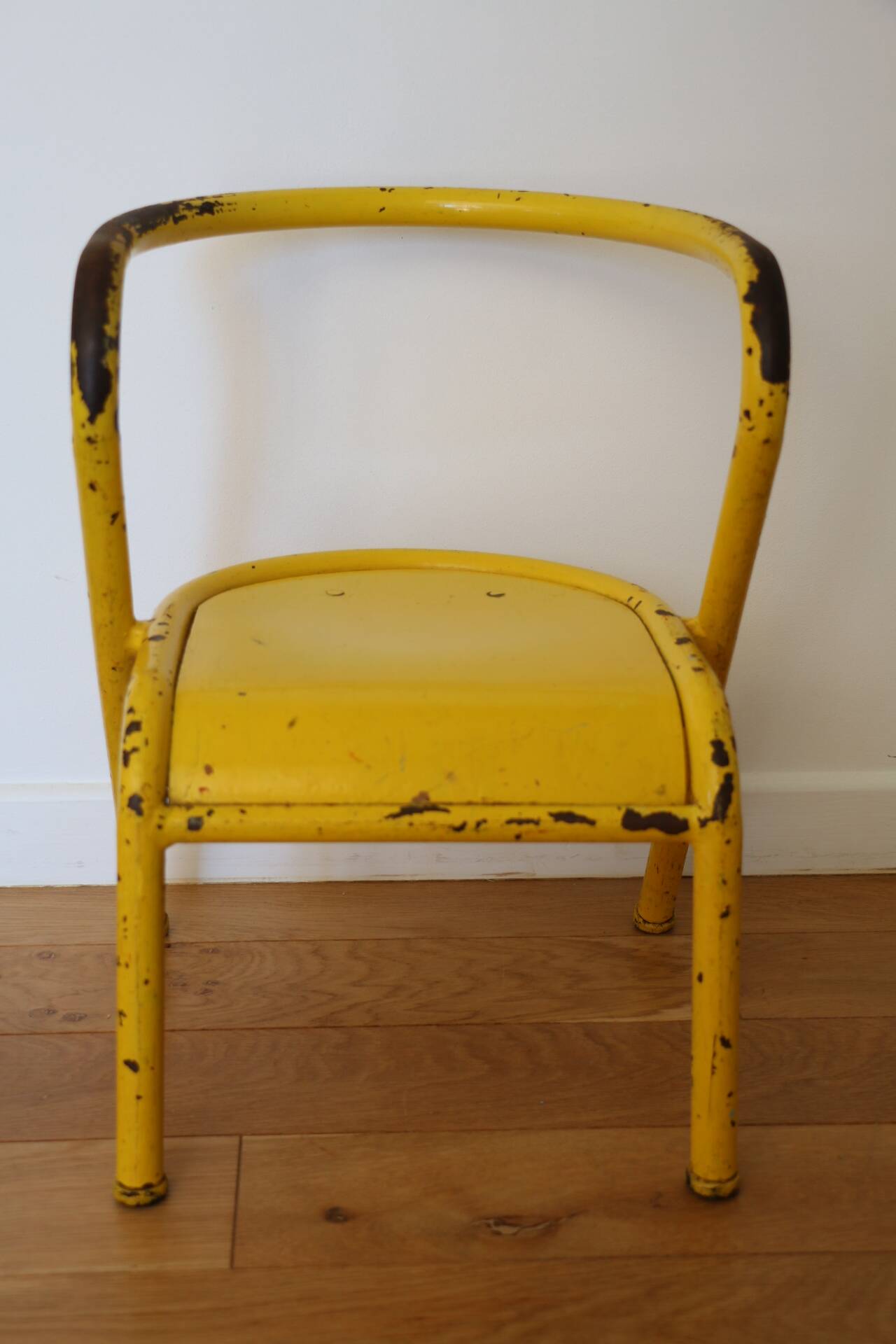 Jacques Hitier children's chair yellow