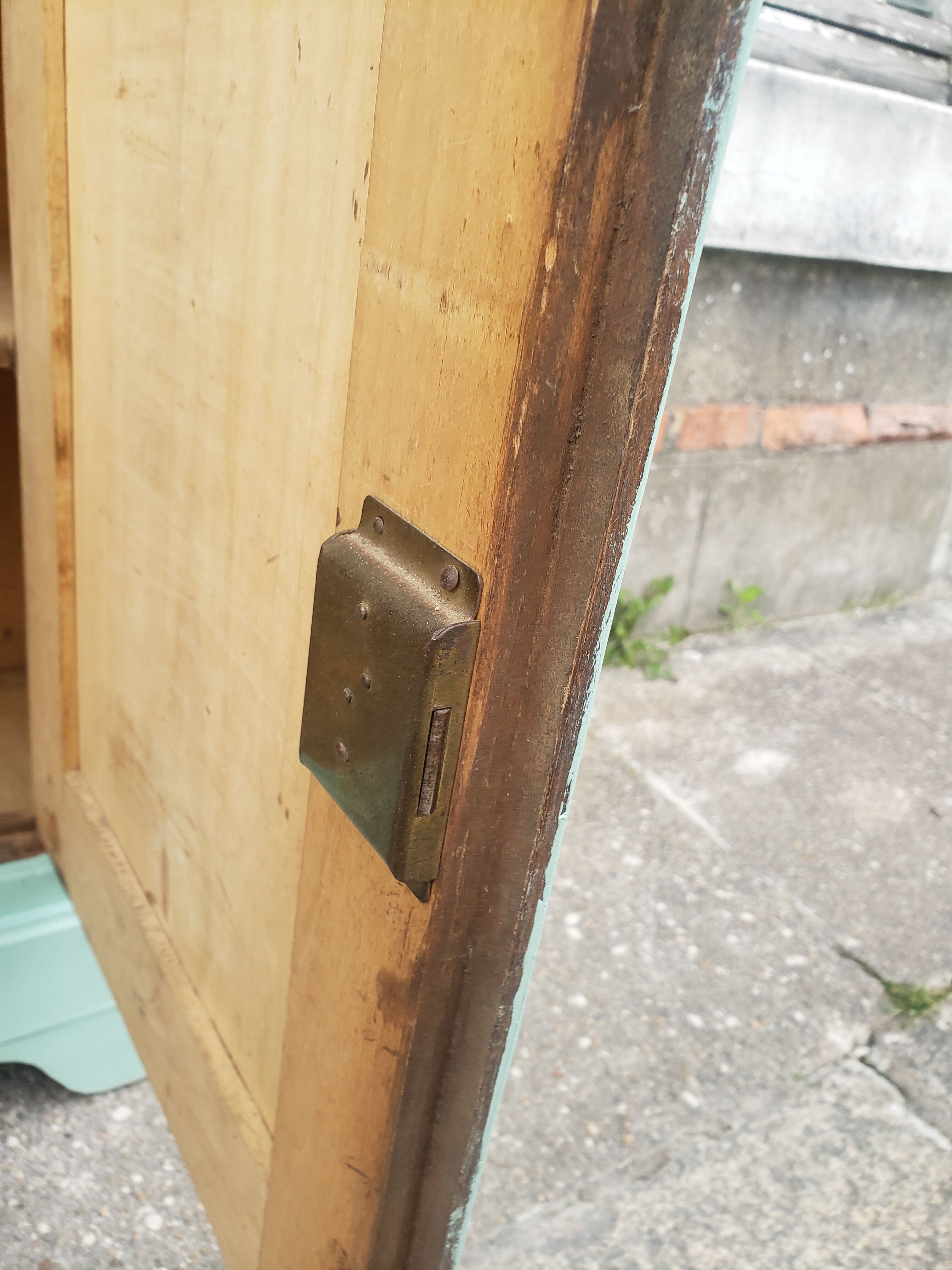 Parisian buffet green mint countryside