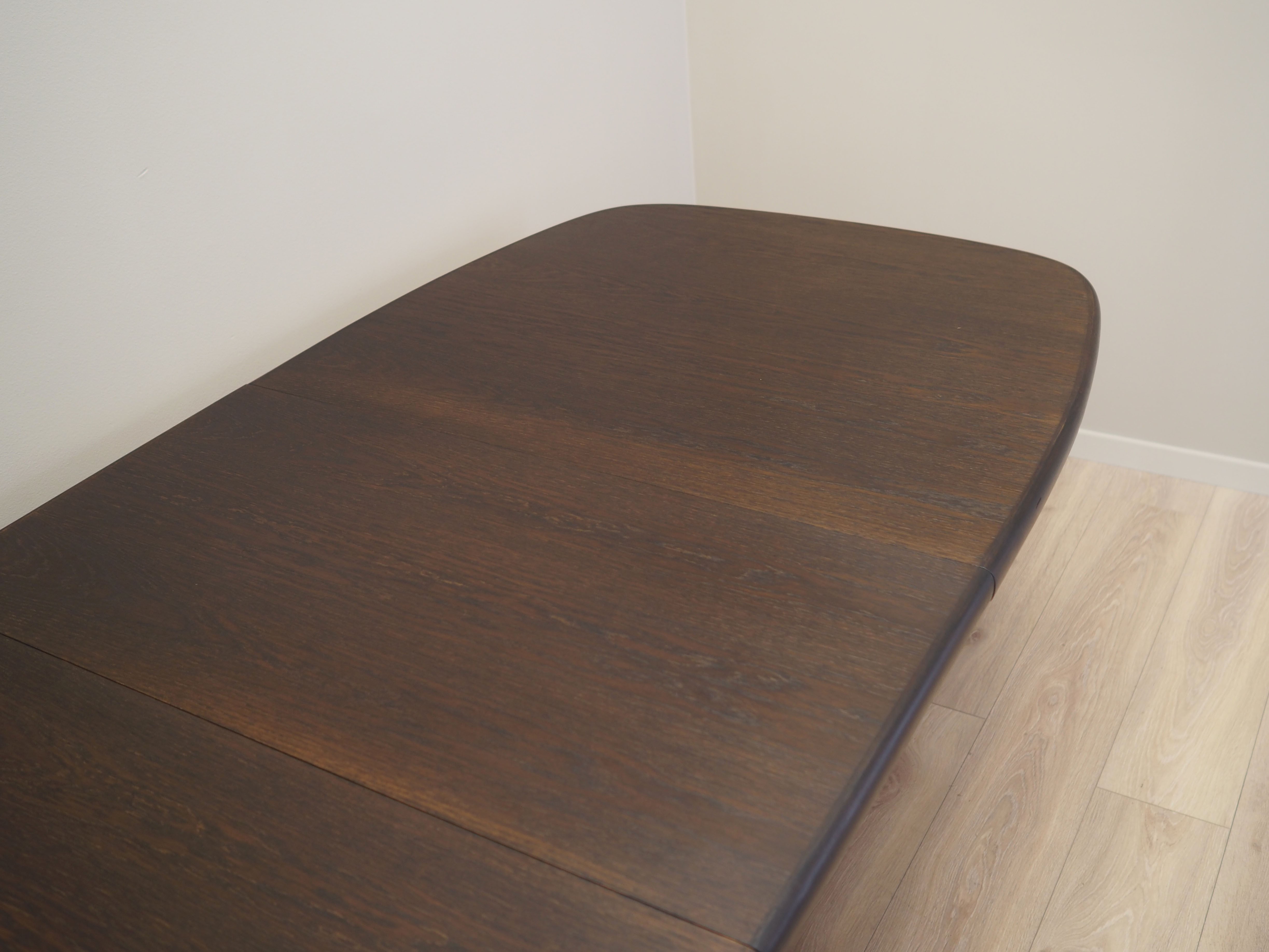 Oak table, Danish design, 1970s, manufacturer: Skovby