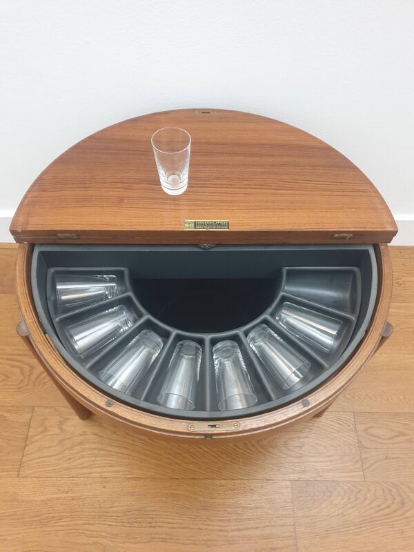 table basse bar par Rastad et Relling pour Rasmus Solberg, 1962