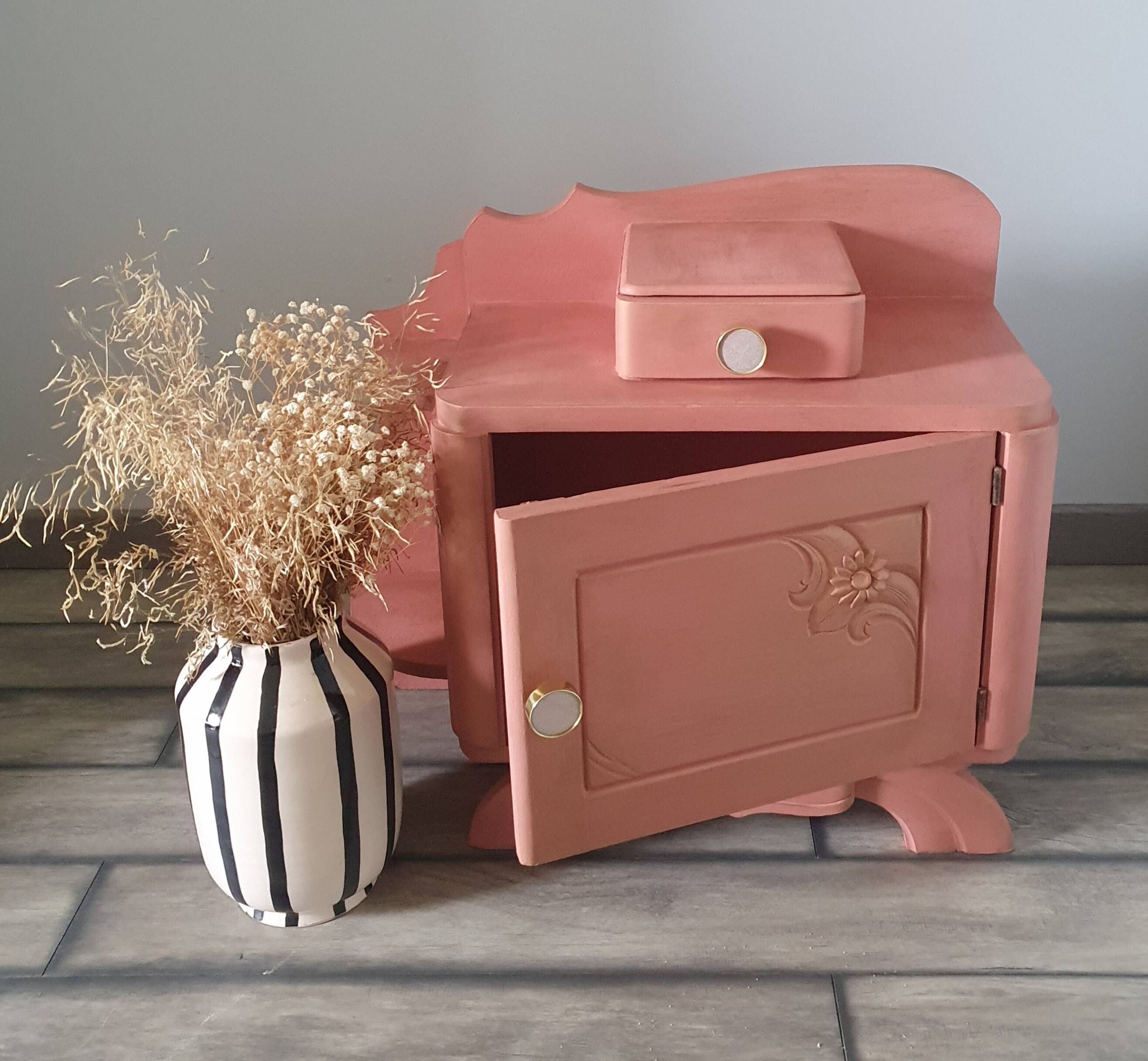 Occasional furniture