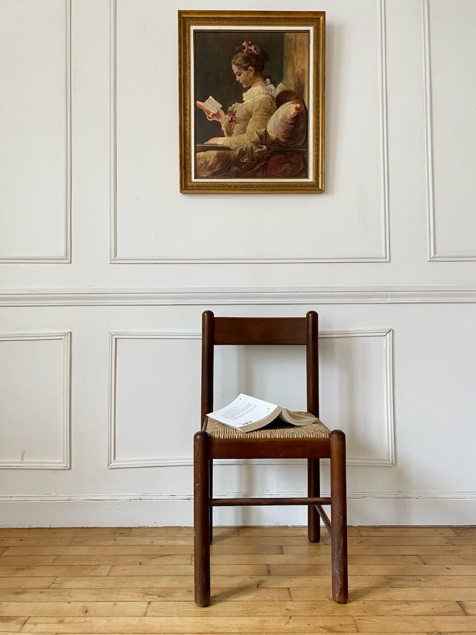 Chaise en bois et assise paillée