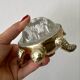 Pique fleur vintage tortue