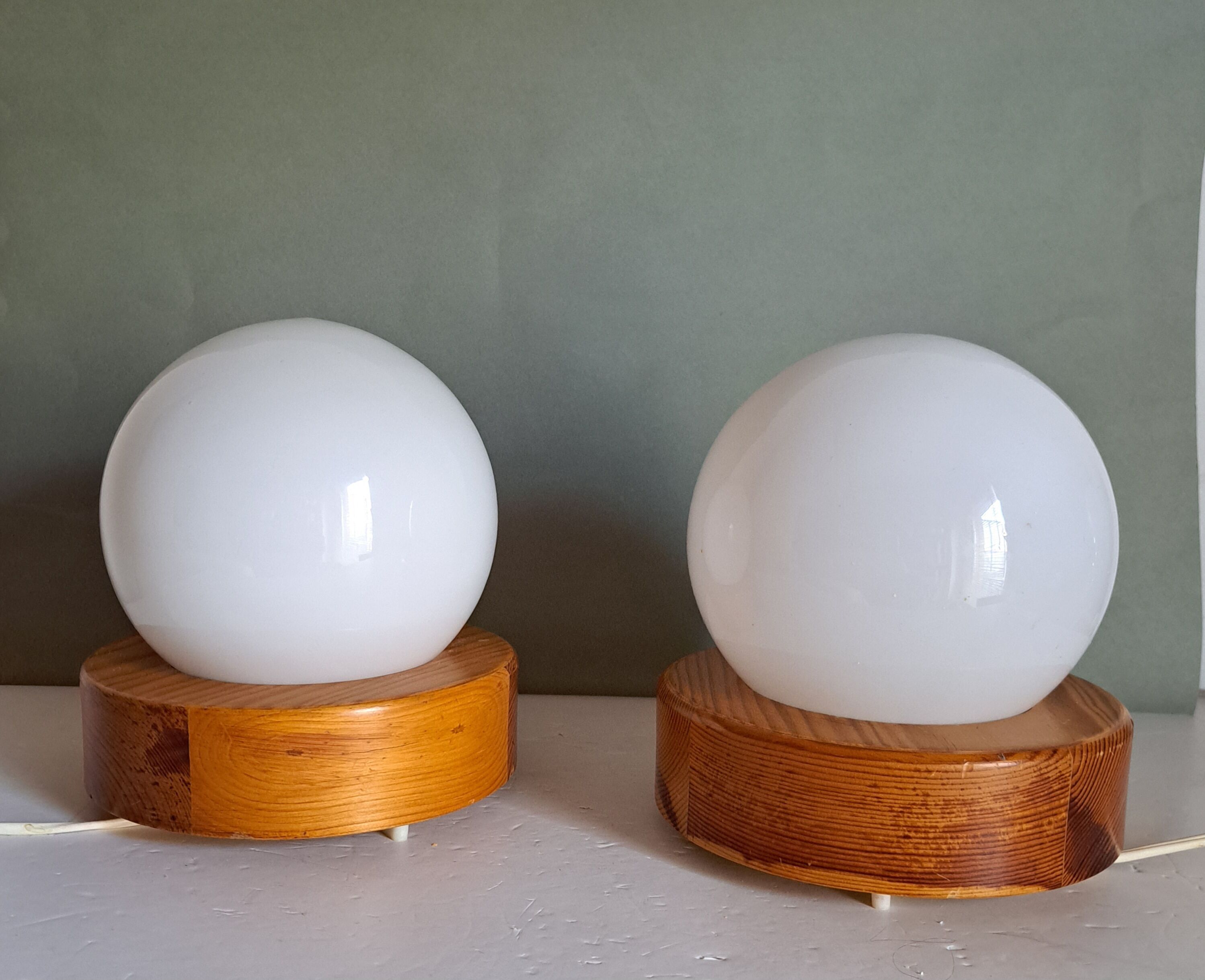 Pair of bedside lamps