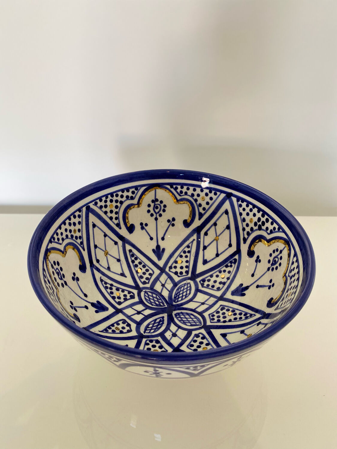 Ceramic salad bowl