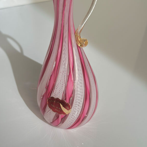 Vase aiguière en verre de Murano – technique Latticino