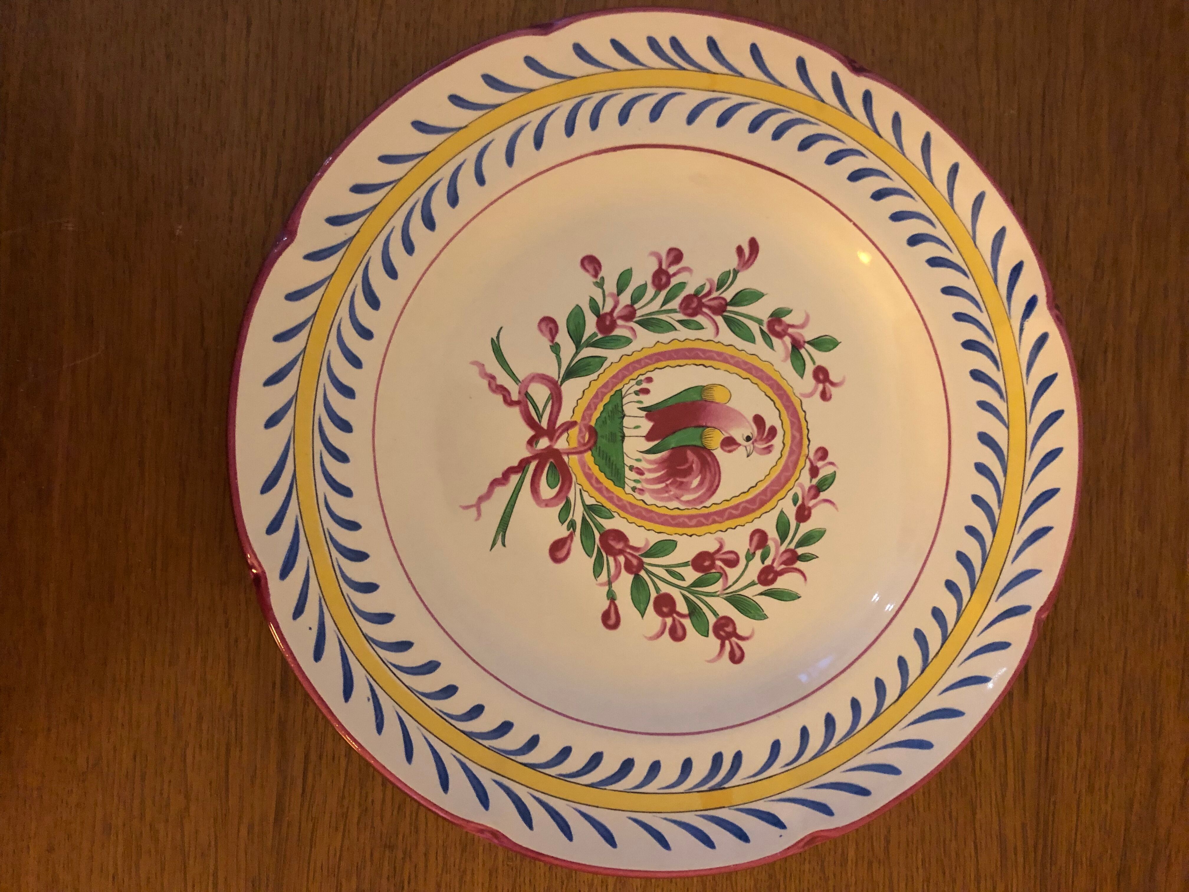 4 assiettes en faïence de Saint-Clément