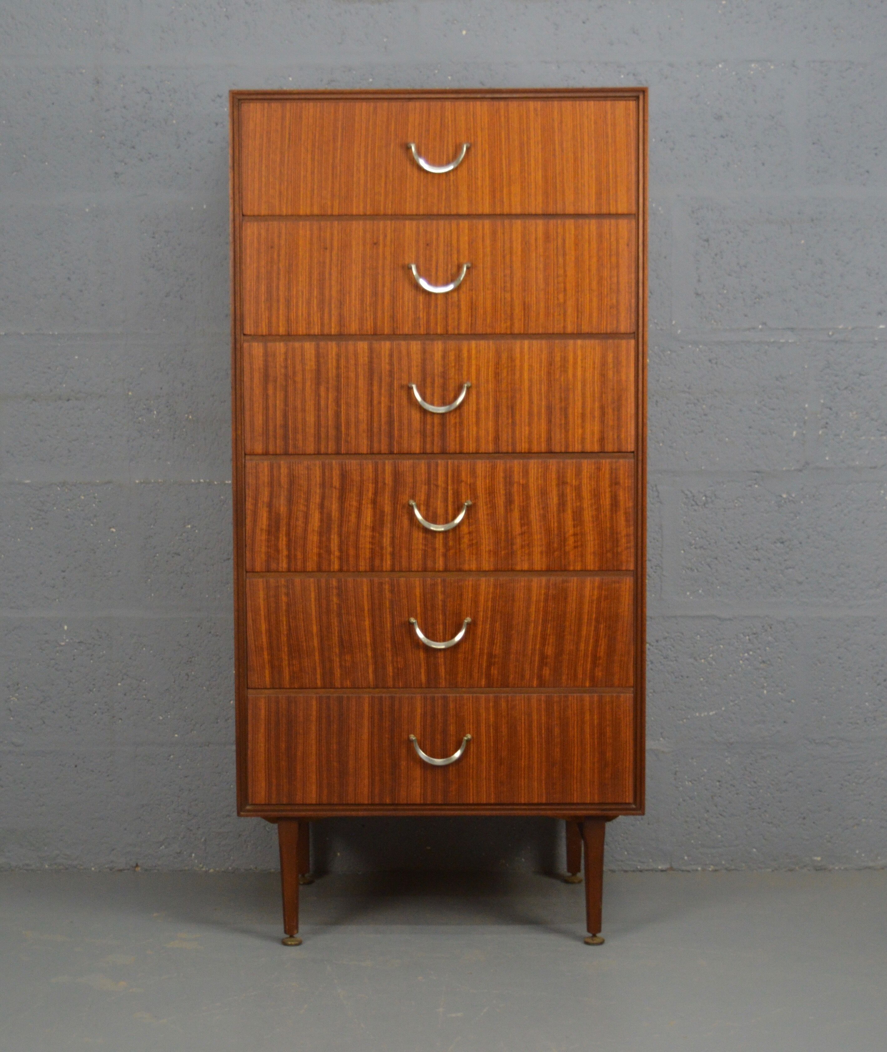 Mid century vintage chest of drawers