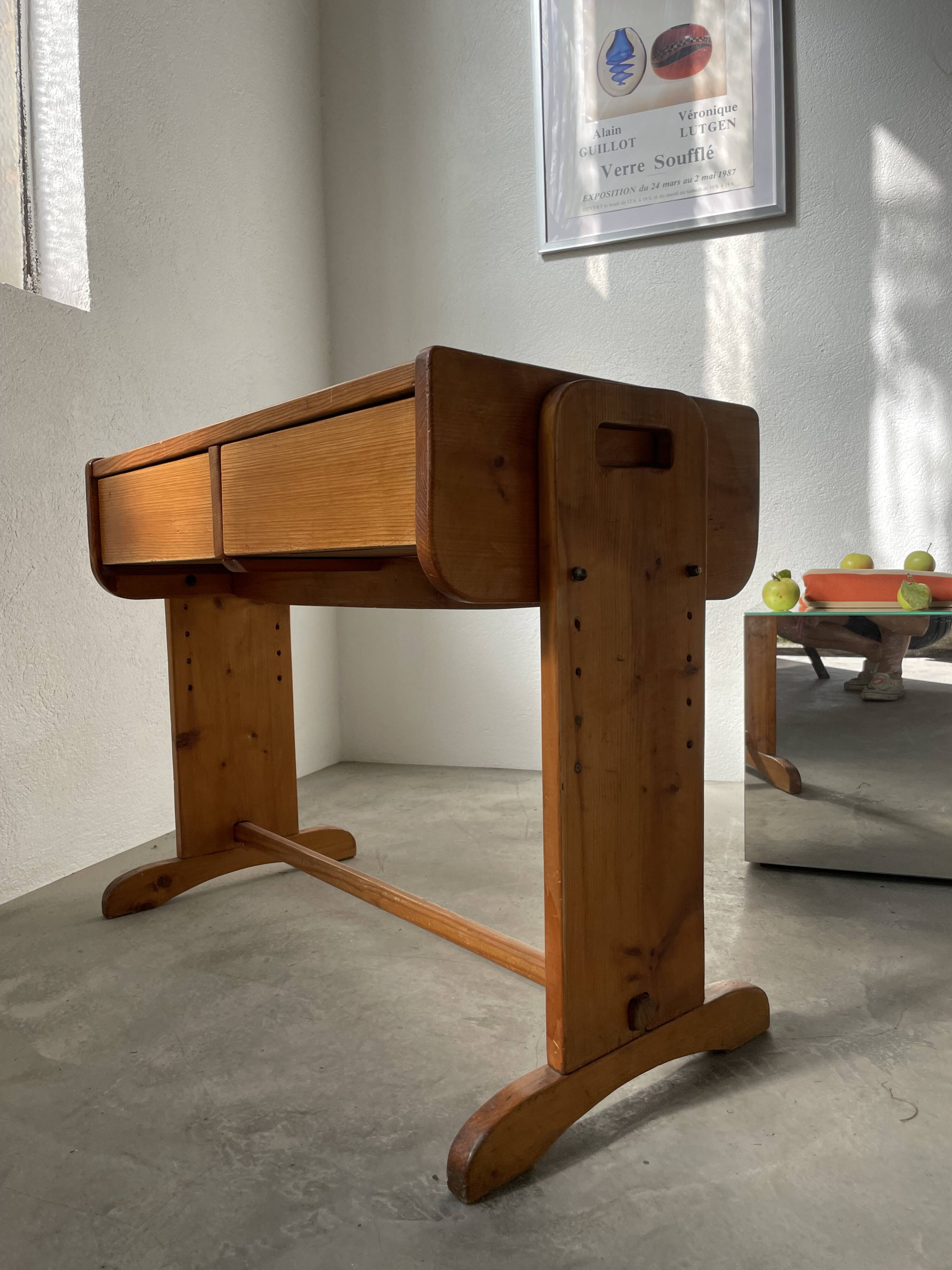 Children's pine desk from the 80s