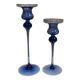 Holmegaard, suite de deux bougeoirs, modèle Cassiopeia en verre bleu saphir.