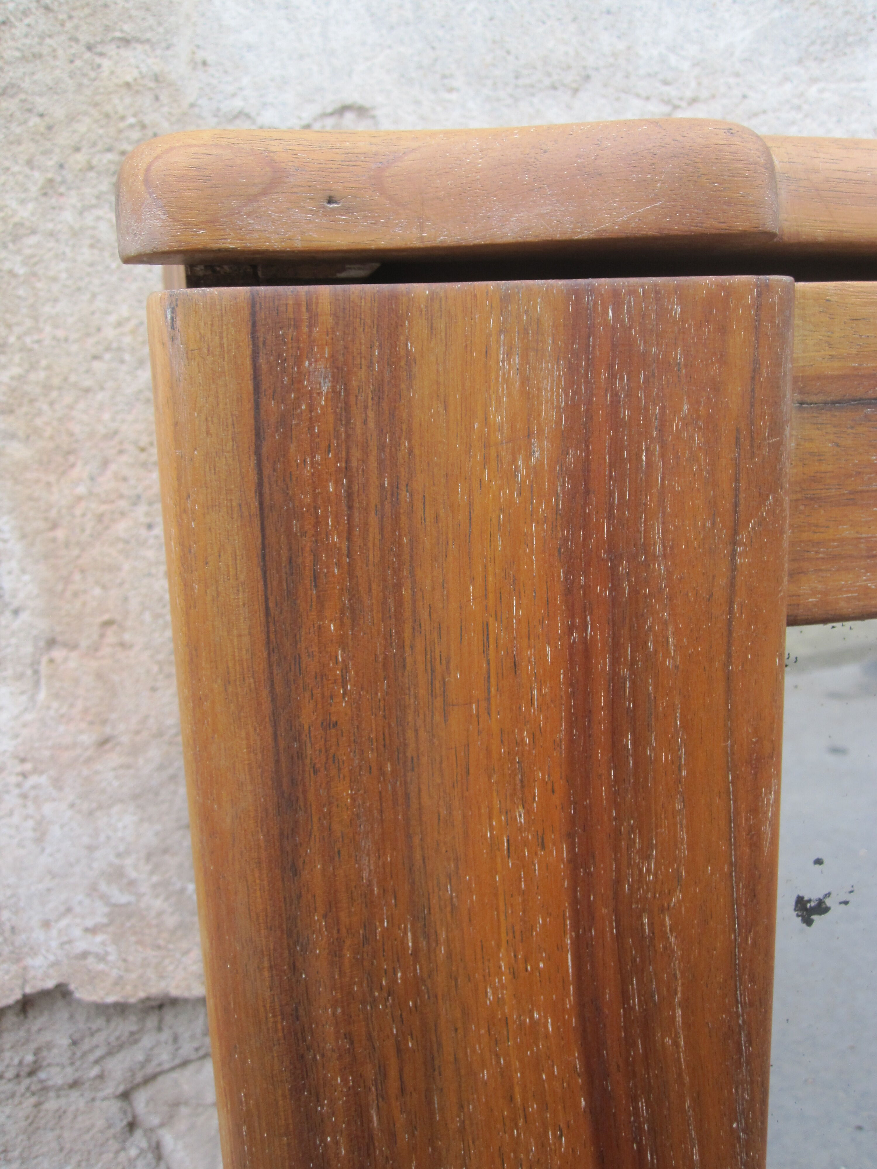 toilet Cabinet or pharmacy