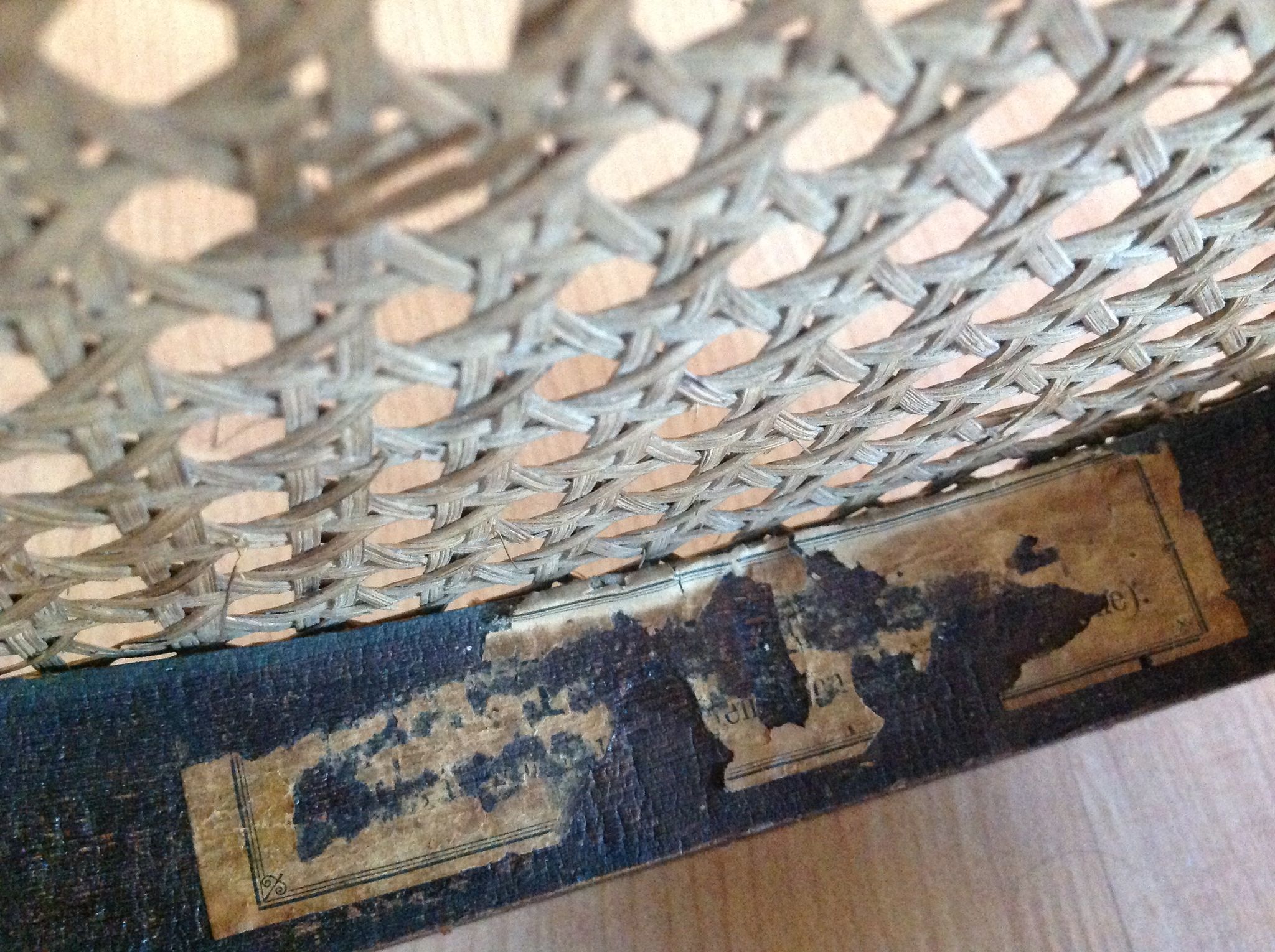 Chaise bistrot Fischel avec assise cannée vintage années 20/40