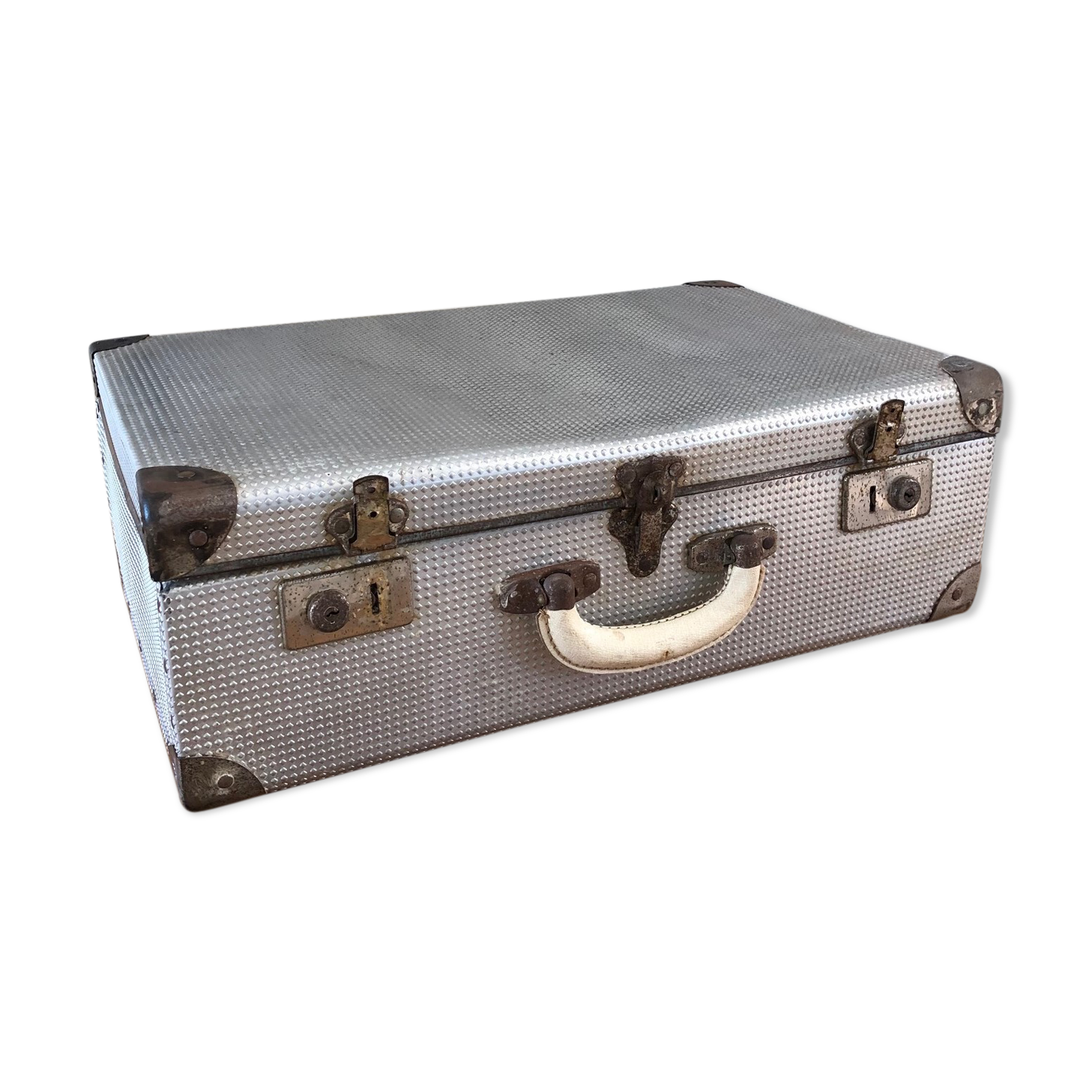 60' vintage vintage undue metal travel case