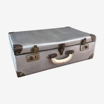 60' vintage vintage undue metal travel case