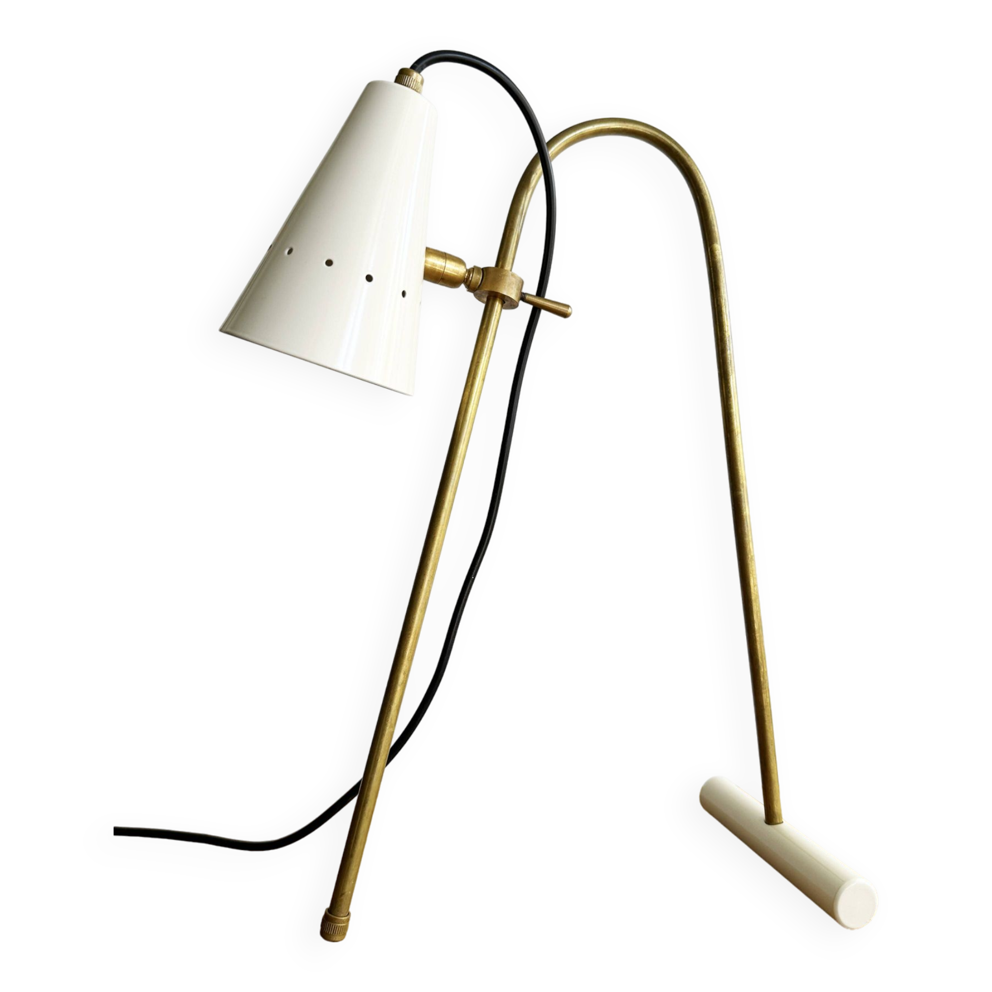 Large Italian table lamp in brass design from the 50s