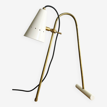 Large Italian table lamp in brass design from the 50s