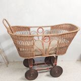 Rattan pram / bassinet