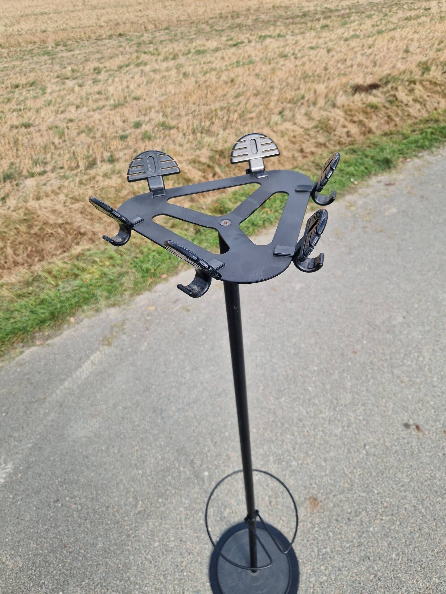Designer coat rack from the brand Manade.
