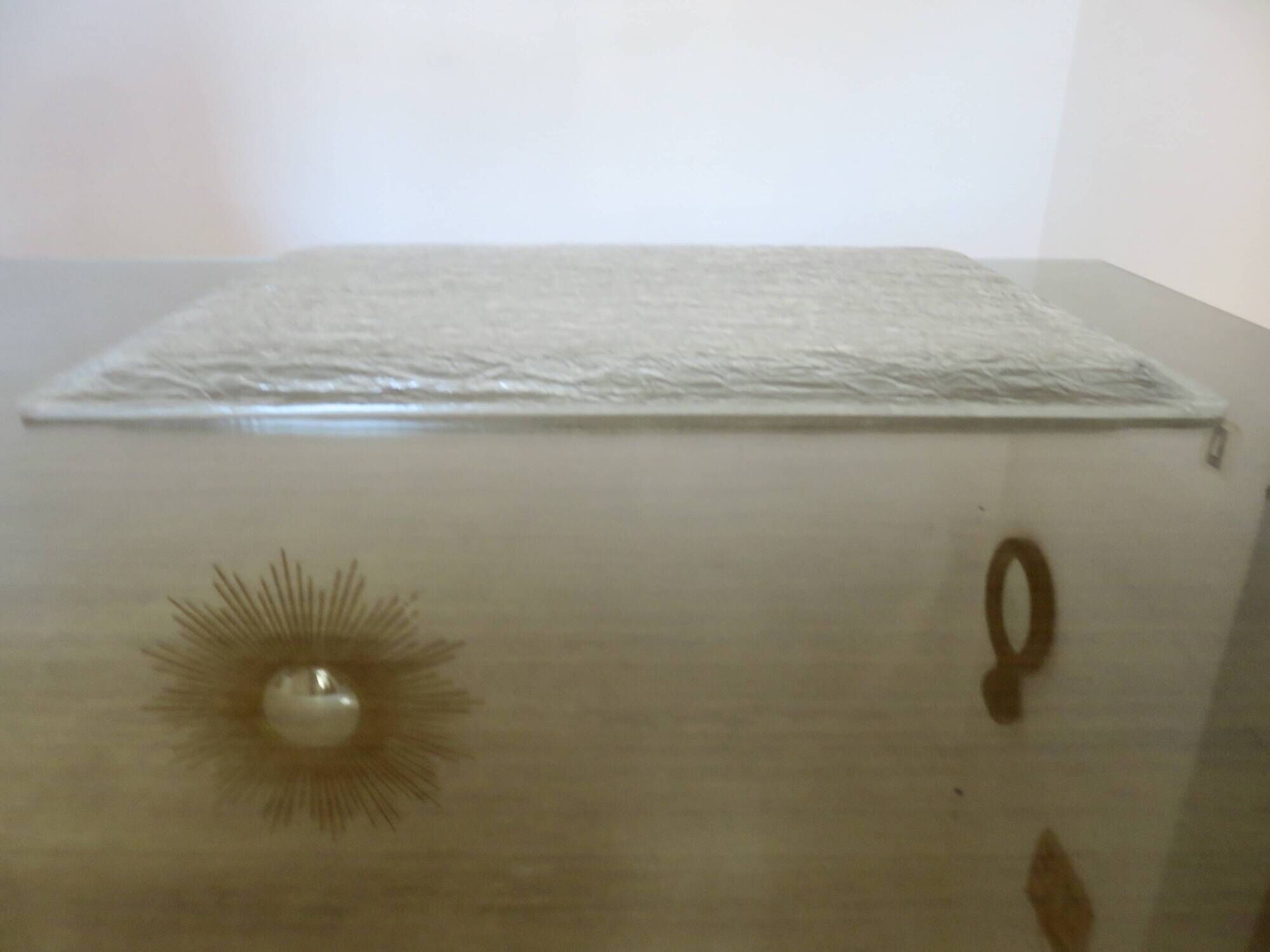 Very large "Roche Bobois" tray in plexiglass, altuglas, lucite, 1970s.