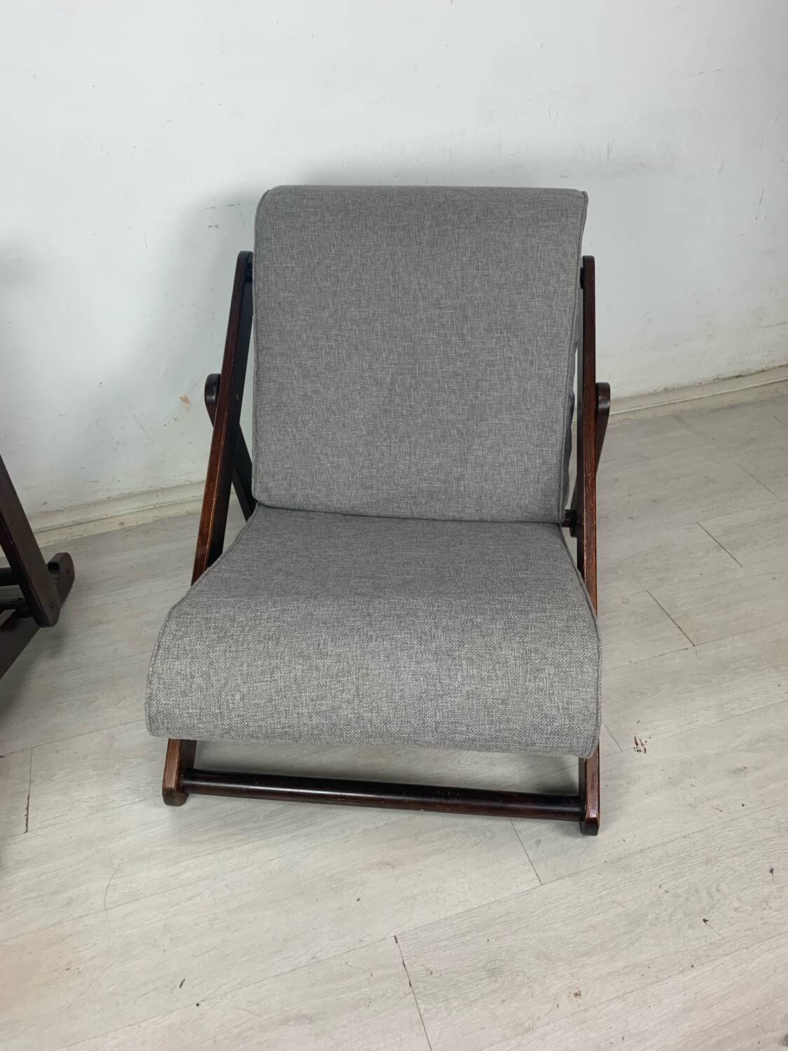 Pair of folding armchairs