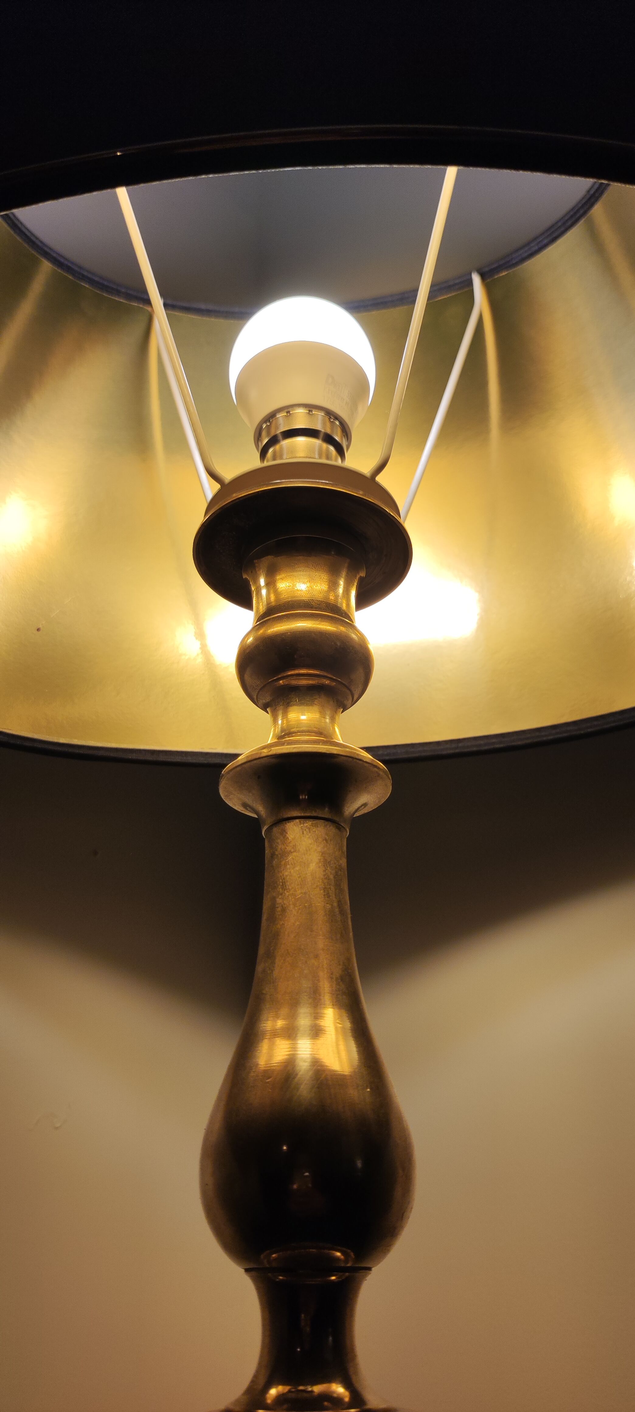 Brass table lamp