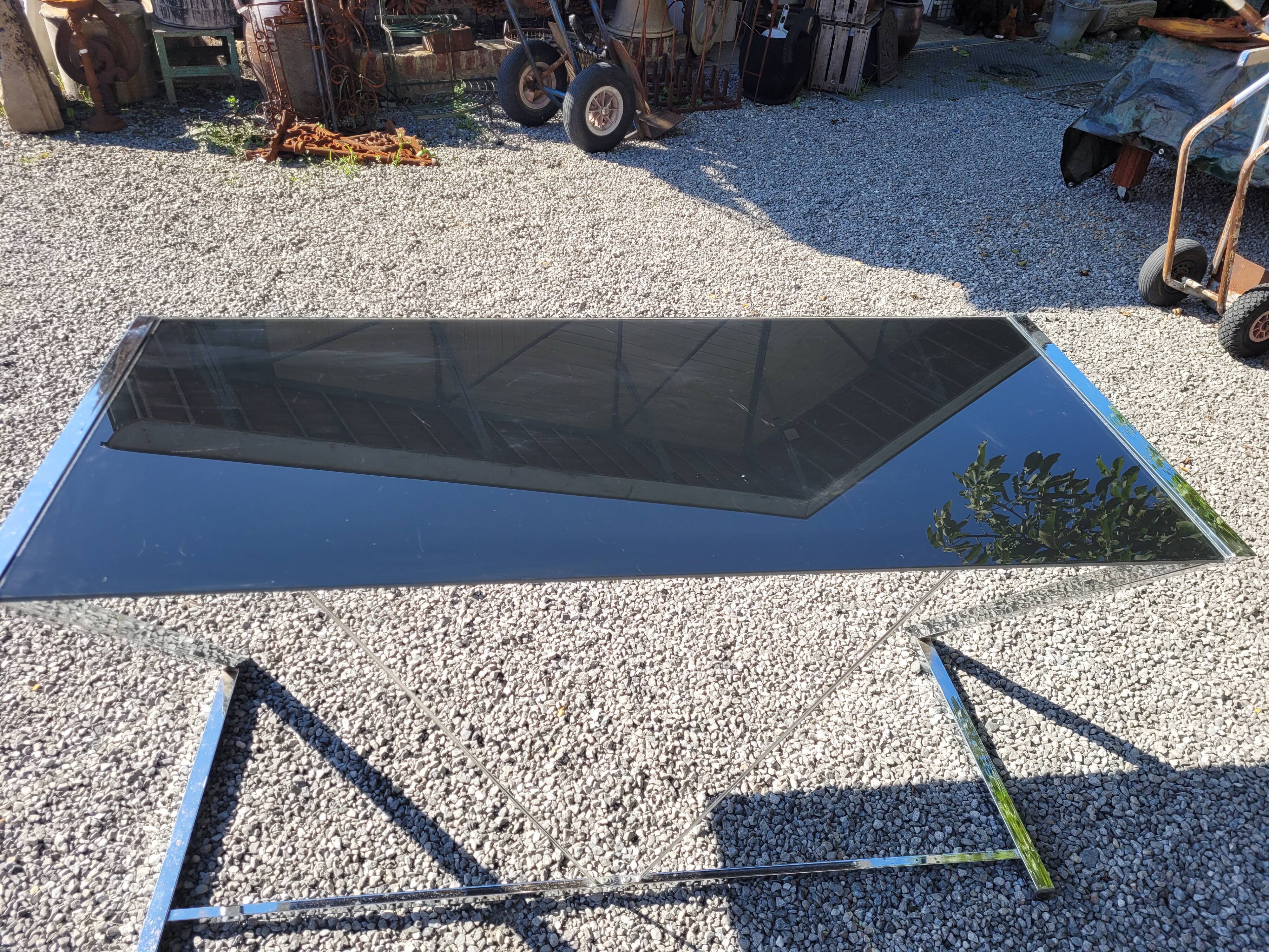 Desk chrome top in tinted glass 140/60cms