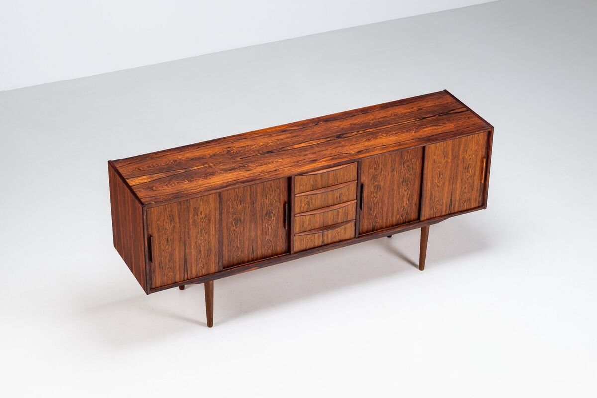Scandinavian symmetric sideboard in rosewood Denmark 1960