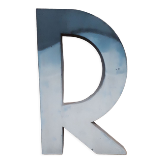 Letter of sign R metal zinc painted vintage 1950