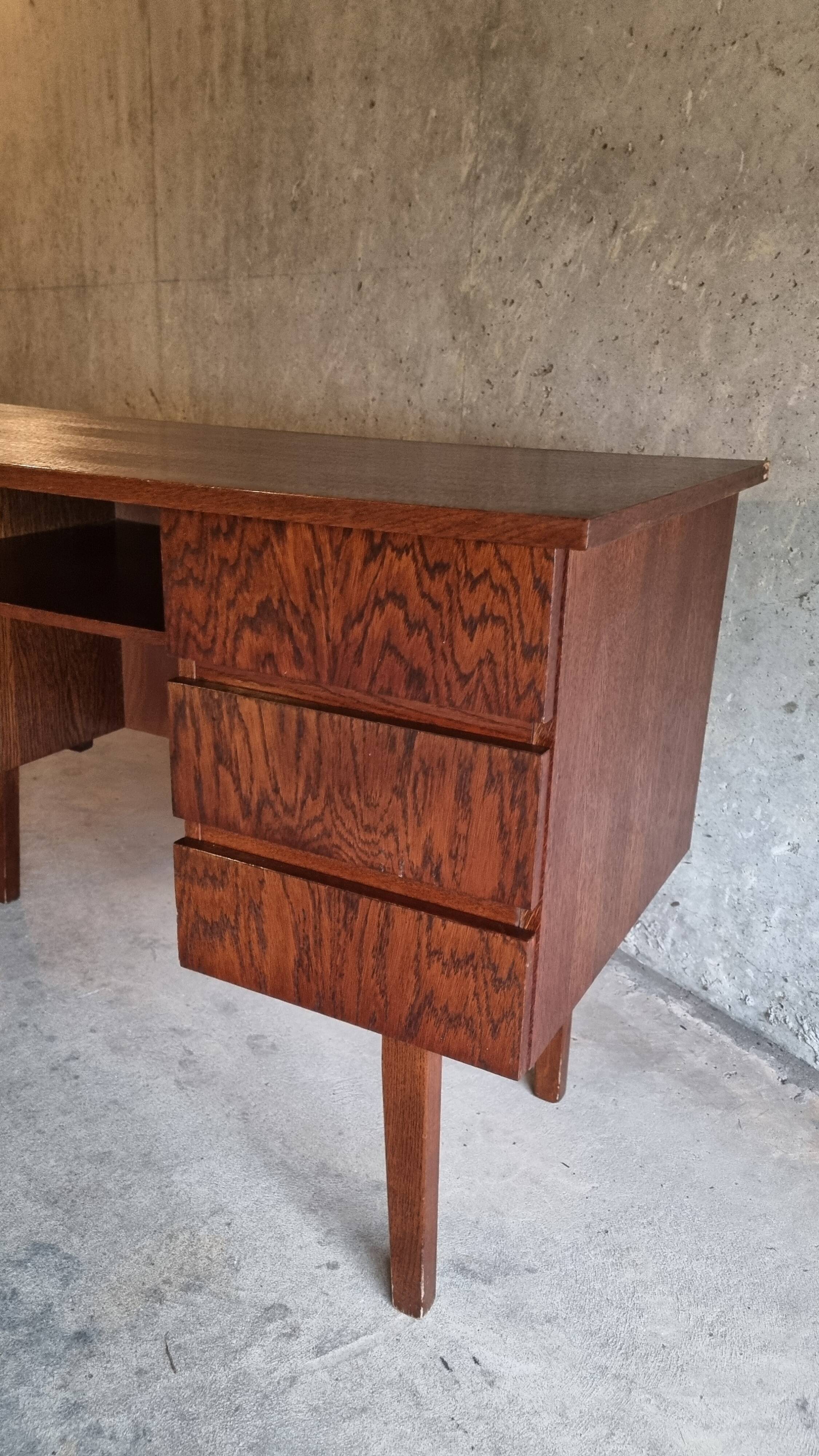 Bureau en placage de palissandre vintage