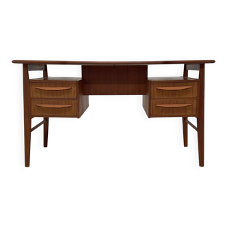 Gunnar Nielsen Teak Desk for Tibergaard, 1960s.