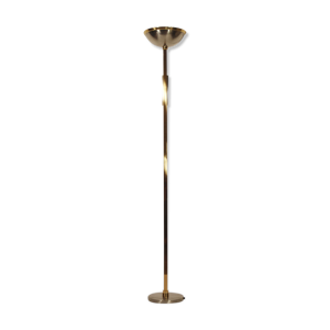 Lampadaire post moderniste