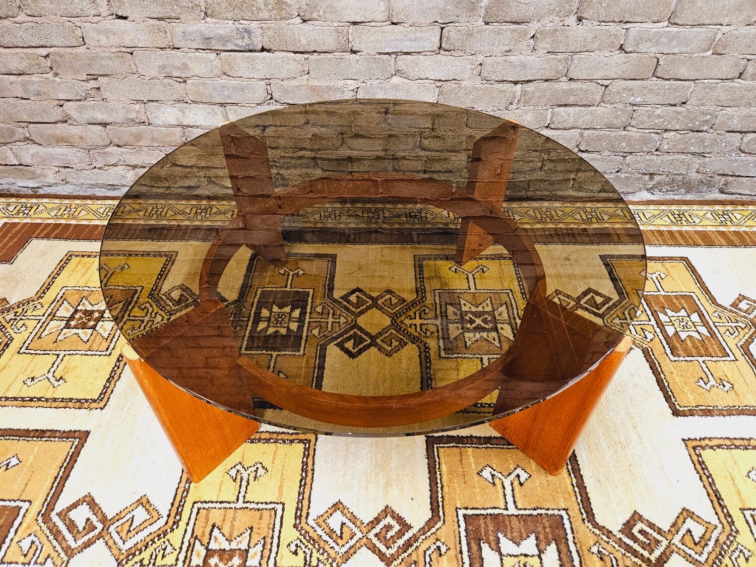 Coffee table in glass and bentwood 1970