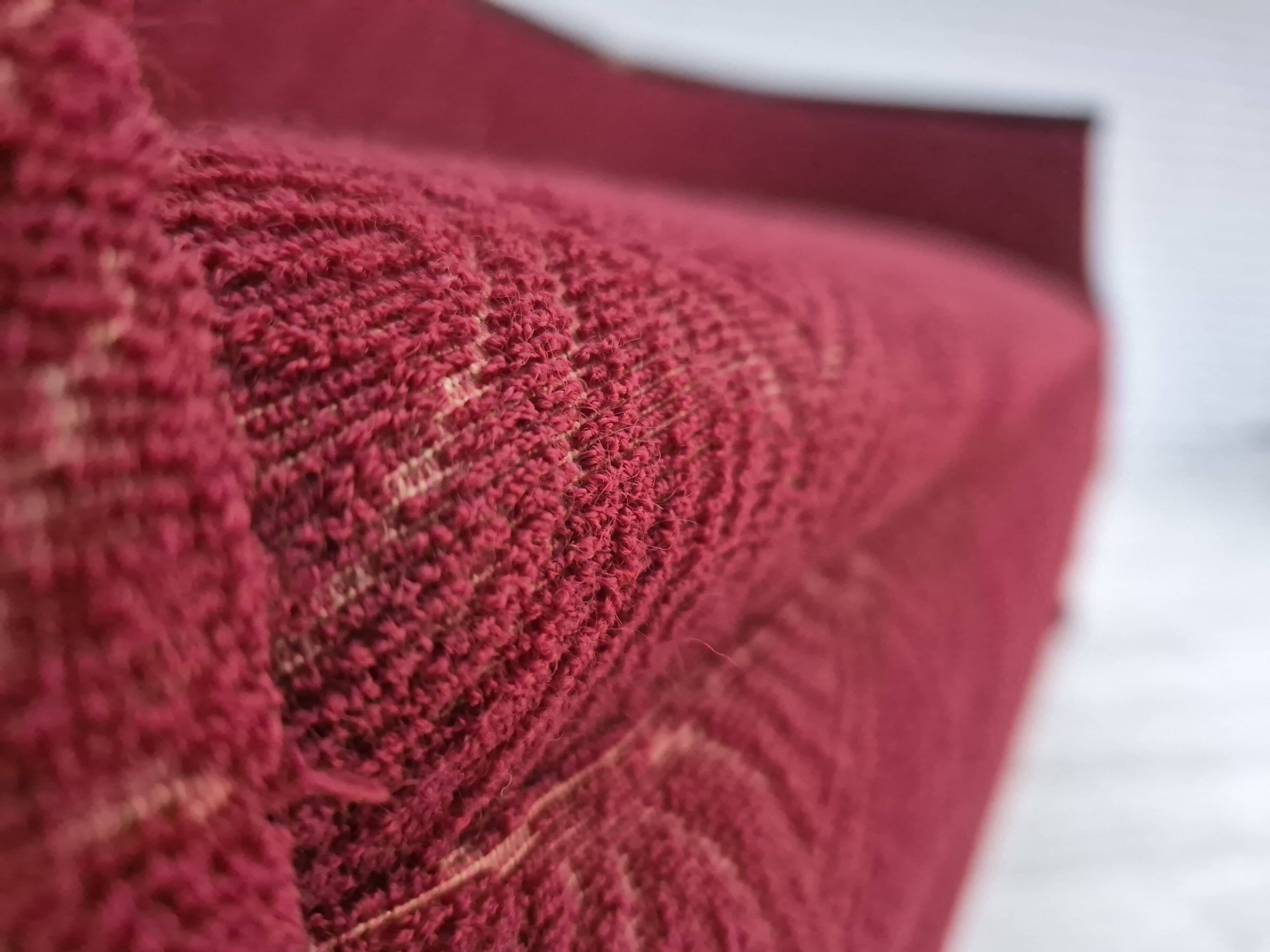 Années 1950, canapé danois 2 places, très bon état d'origine, bois de frêne.