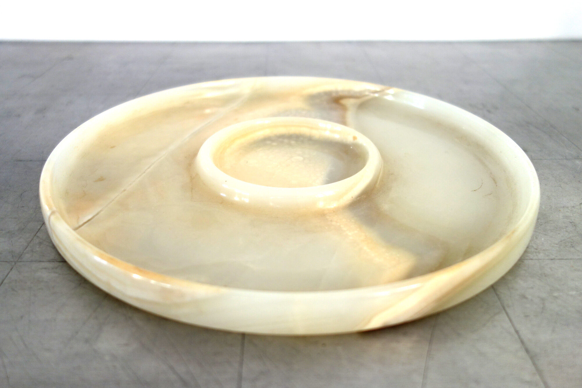 Vintage onyx liquor service