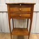 Petite table d appoint de style Louis XV