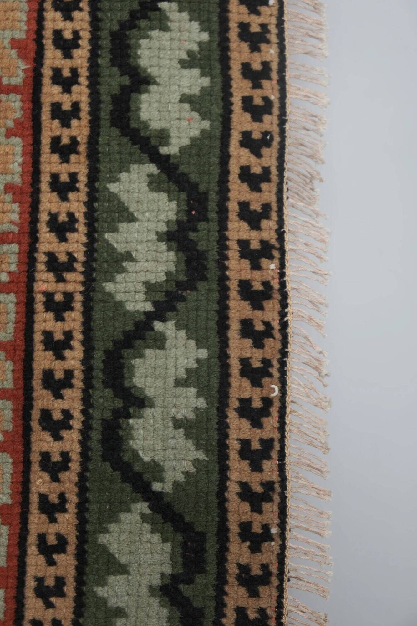 Vintage Turkish rug handmade 188x280 cm