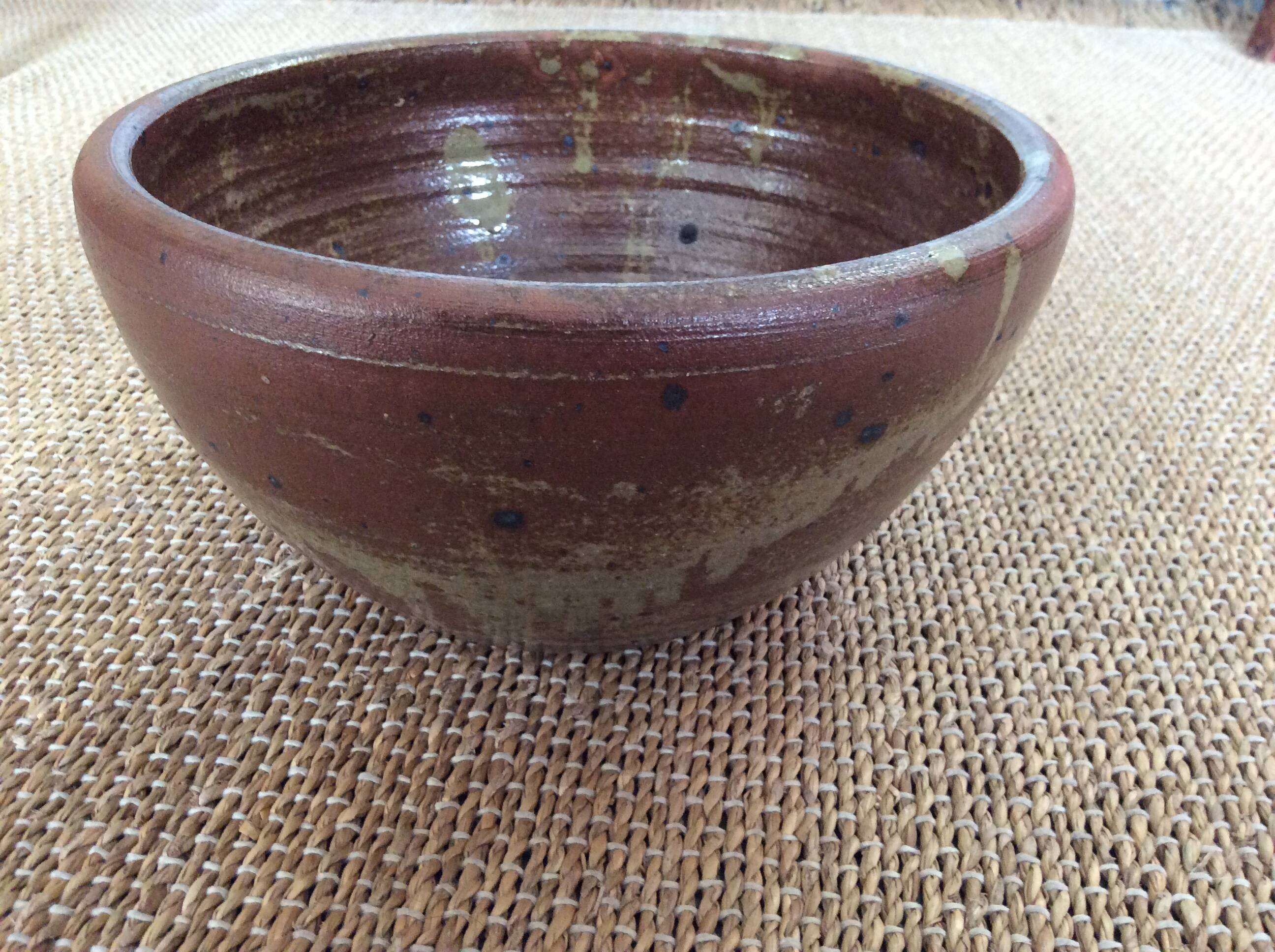 Stoneware salad bowl