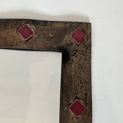 Miroir à Cadre en Céramique Émaillée Bronze à Cabochons Rouges. Travail Fra