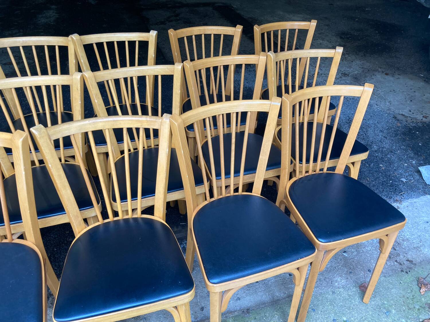 14 bistro chairs Baumann