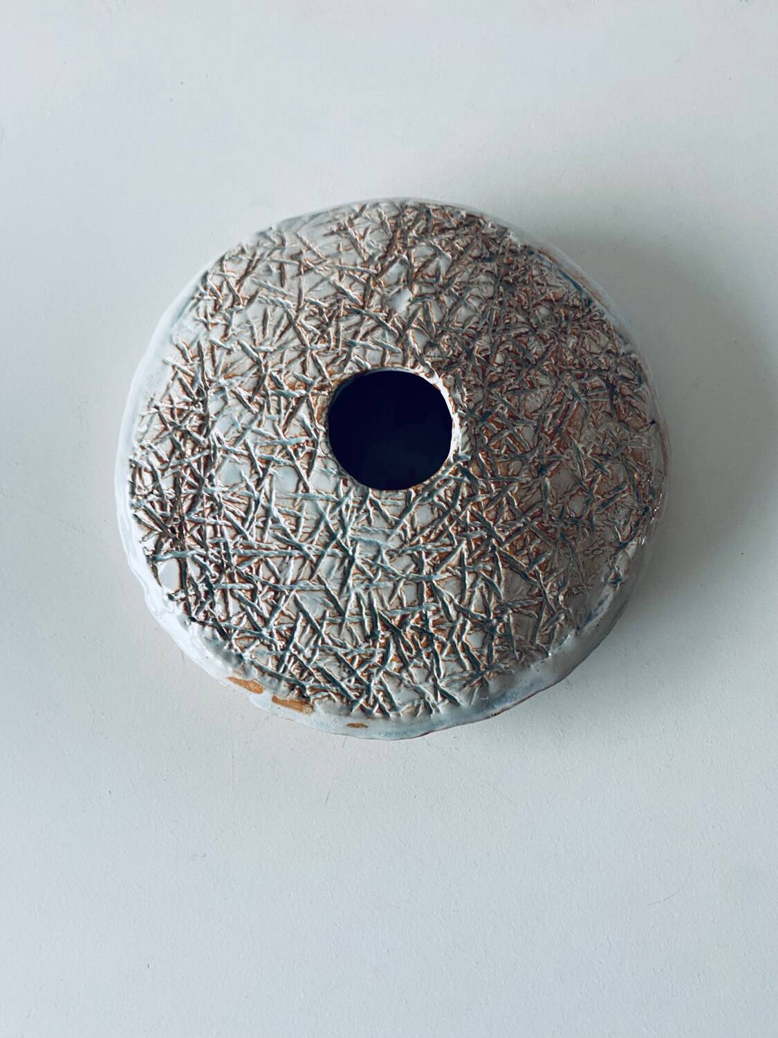 Large flat lentil vase