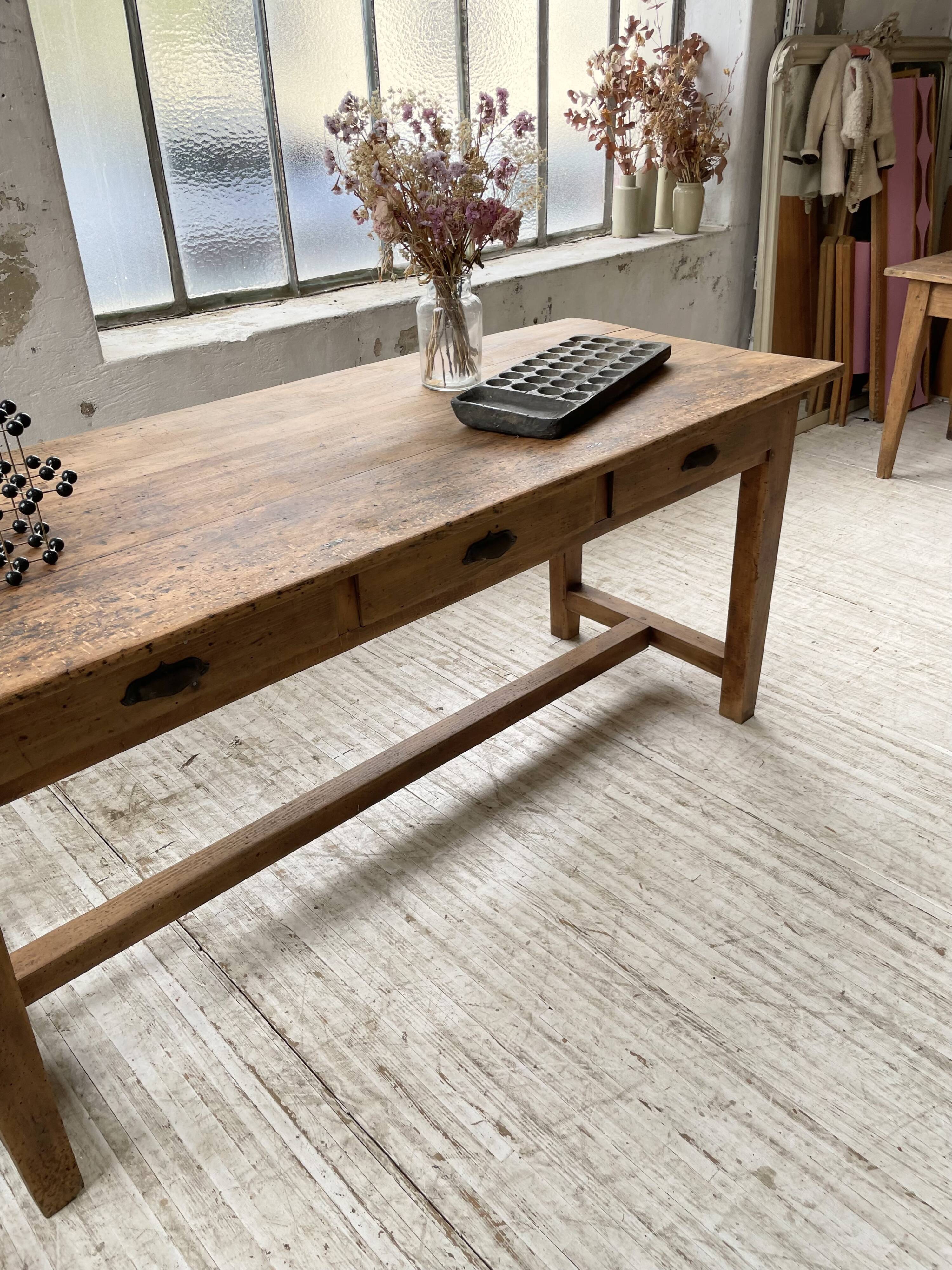 Oak island farmhouse table 2m