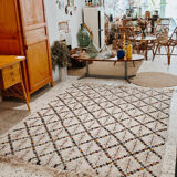 Vintage moroccan ouarain berber rug