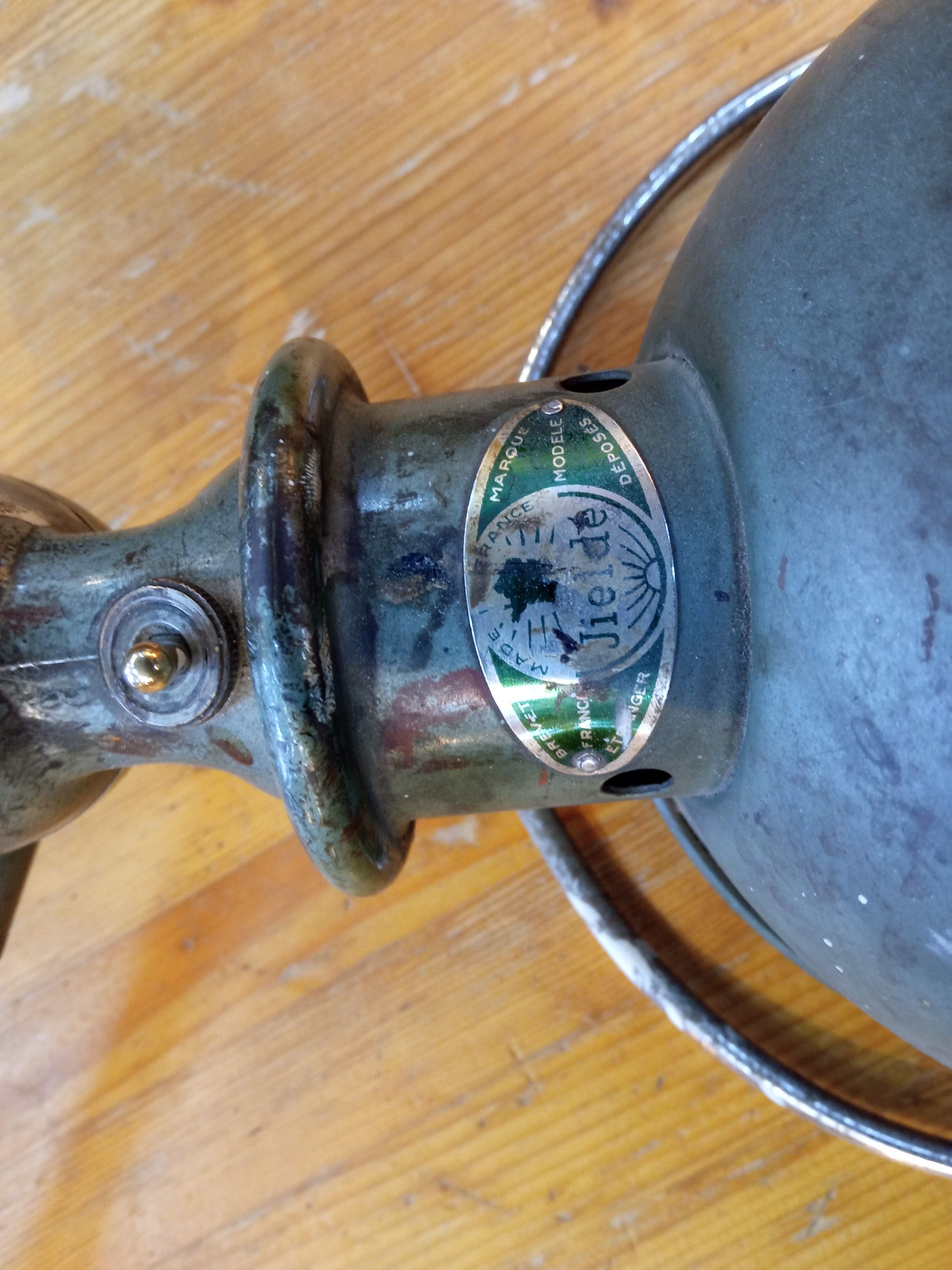 JLD articulated industrial lamp