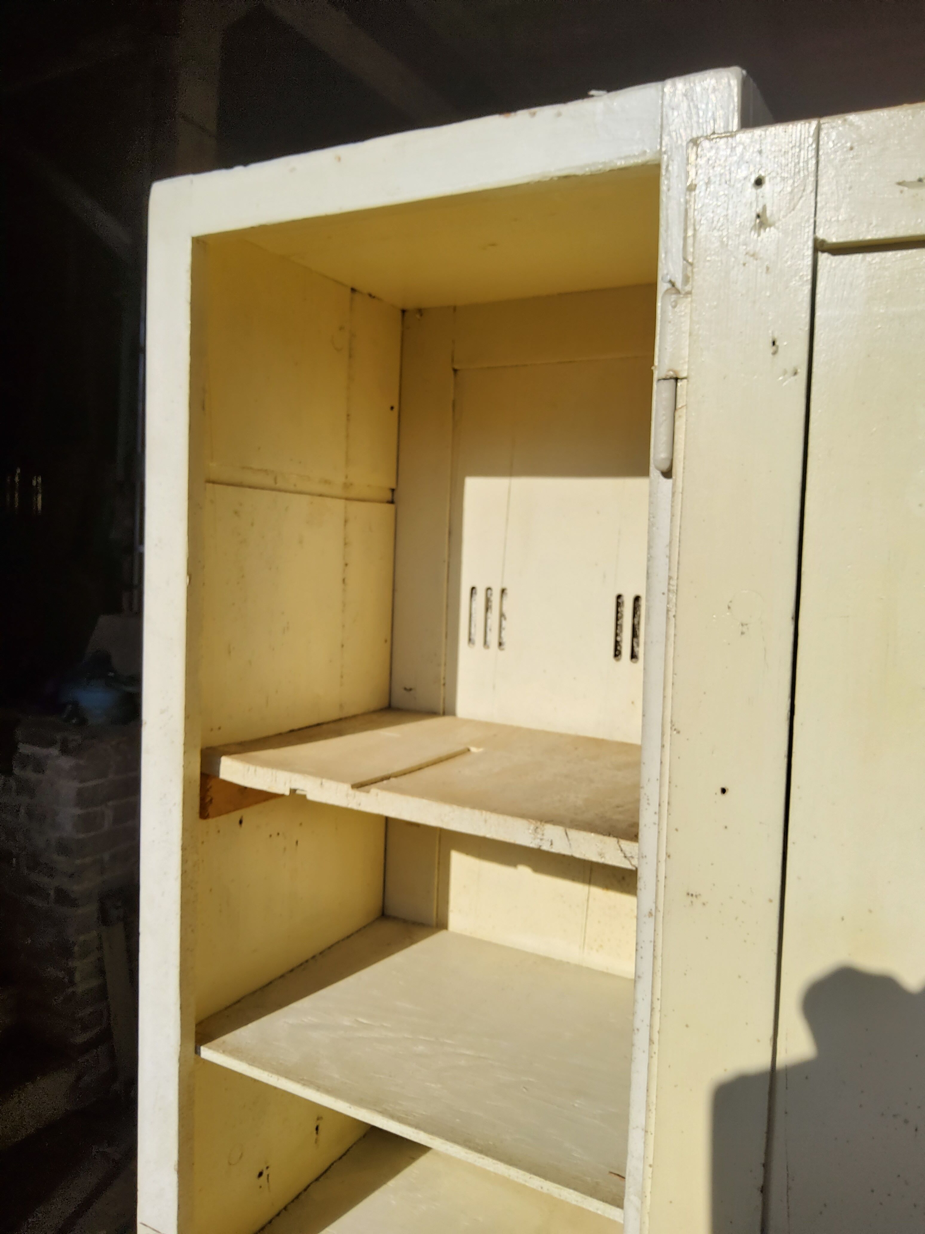 Vestiaire en bois