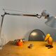 Lampe de bureau Artemide Tolomeo mini sur pince étau design Michele De Lucchi & Giancarlo Fassina