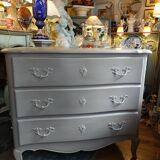 Commodity Louis XV-style