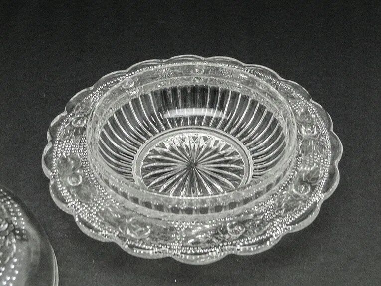 A6M Huta Krosno butter dish - canon no. cat 155